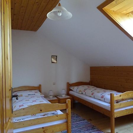 Baby- Und Kinderhof Aicherbauer Seeham Zewnętrze zdjęcie